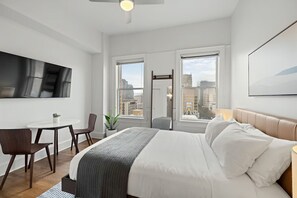 1 chambre, fer et planche à repasser, Wi-Fi gratuit, draps fournis