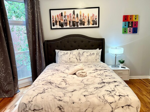 3 室のベッドルーム、アイロン / アイロン台、WiFi、ベッドシーツ