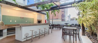 Accommodation With Pool, Sauna, and gym in the Heart of Salvador - AAP
