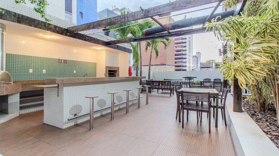 Accommodation With Pool, Sauna, and gym in the Heart of Salvador - AAP