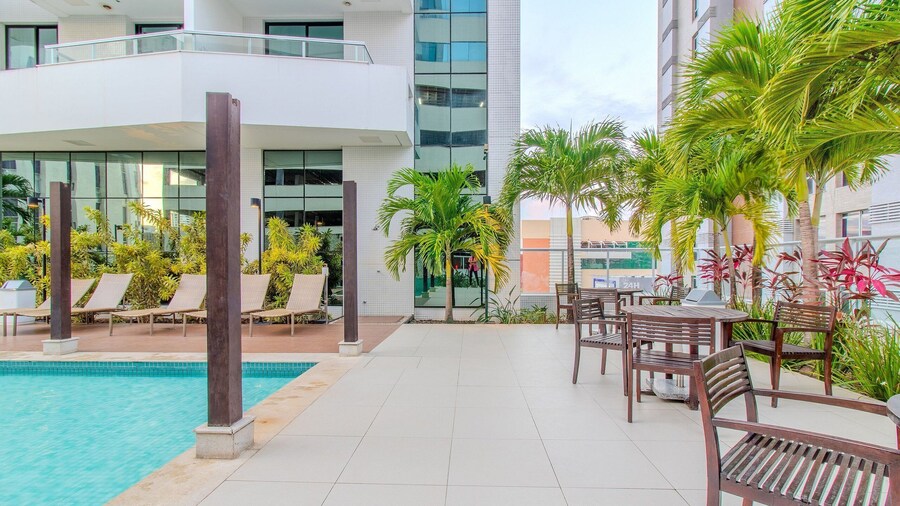Accommodation With Pool, Sauna, and gym in the Heart of Salvador - AAP