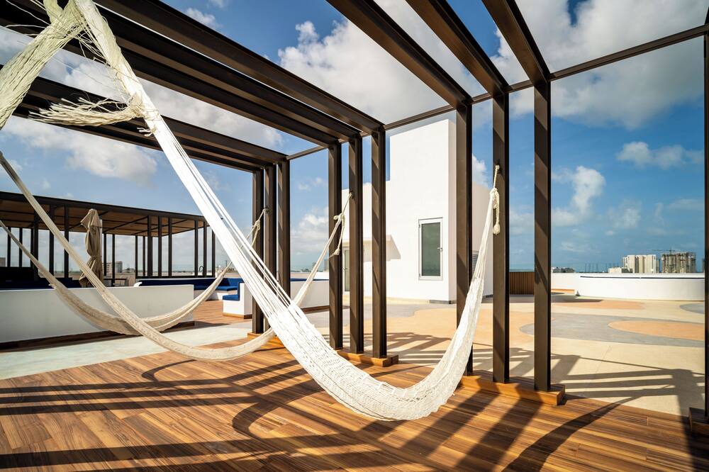 Barcelona Condos Cancun