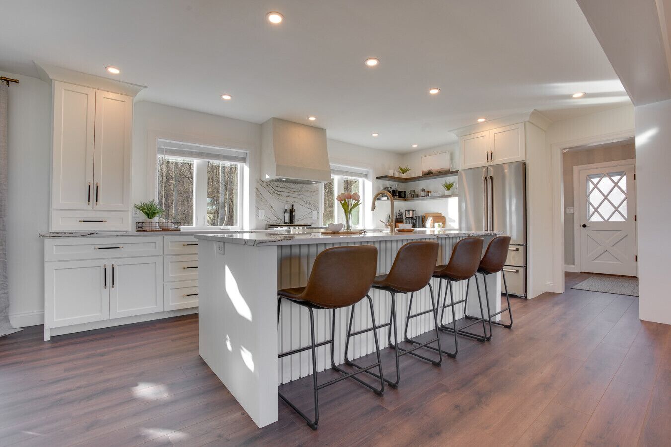 ثلاجة، ميكروويف، فرن، موقد طهي مسطح