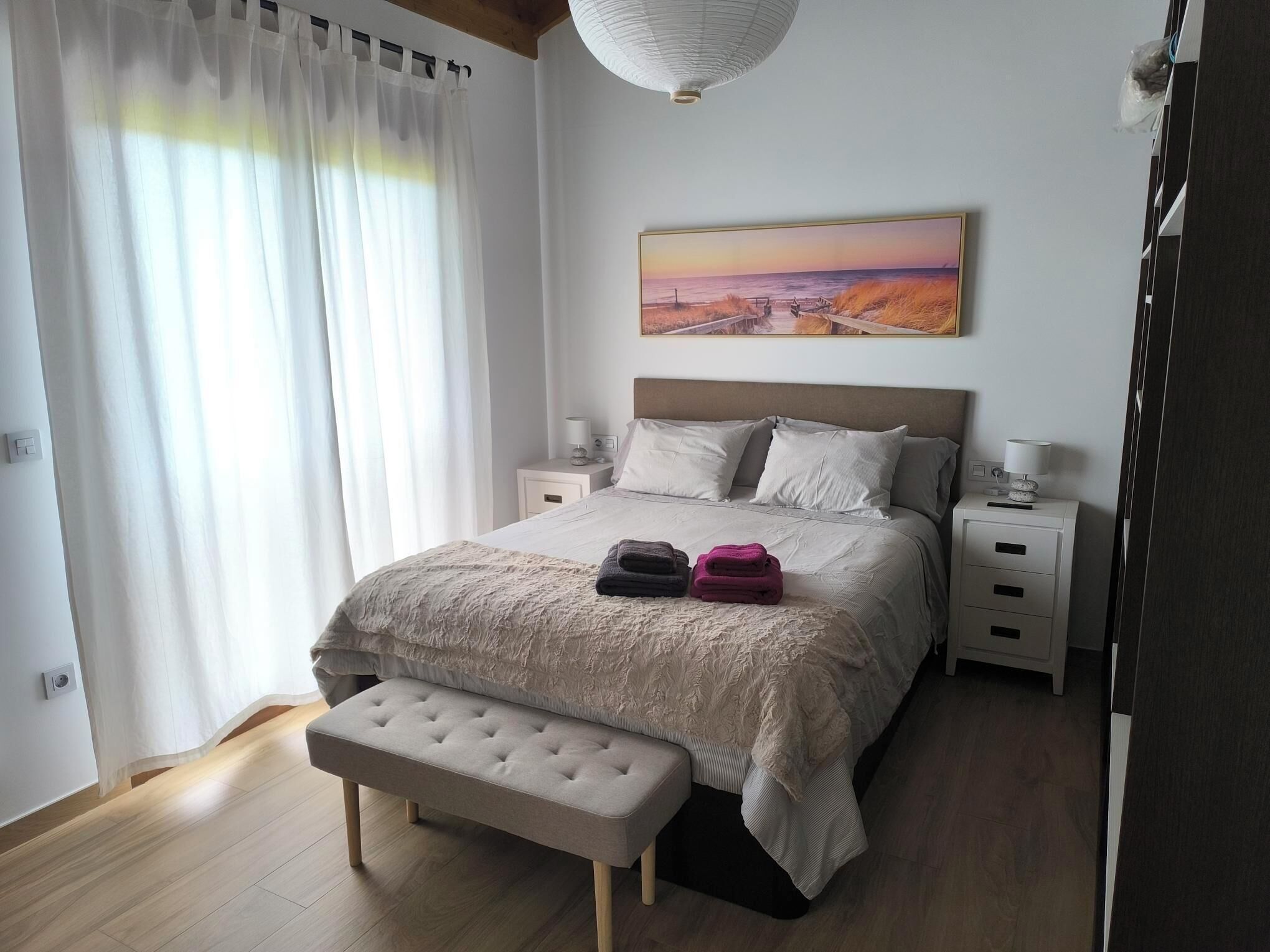 5 slaapkamers, een strijkplank/strijkijzer, wifi, beddengoed