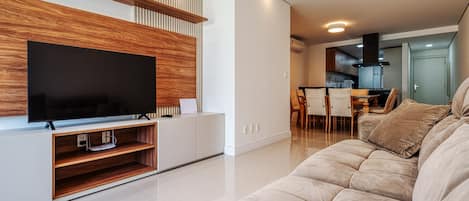 Basic Apartment | Living area | TV