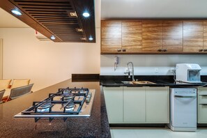 Basic Apartment | Private kitchen