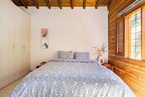 3 quartos, ferros/tábuas de passar roupa, Wi-Fi, roupa de cama