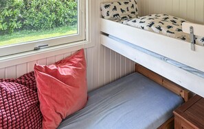 3 bedrooms, travel crib, free WiFi - Gorgeous home in Gilleleje with WiFi (Gilleleje)