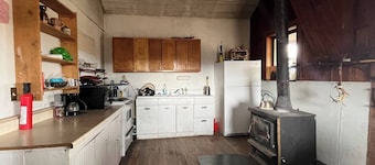 Hunting Cabin, Authentic 1800's, RUSTIC, Miner's fishing and Hunting Cabin