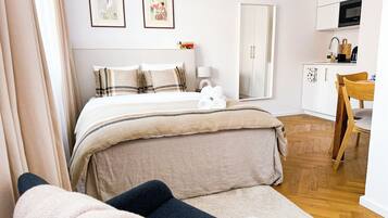 1 bedroom, iron/ironing board, WiFi, bed sheets