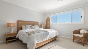 3 bedrooms, bed sheets