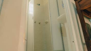 Savon, papier toilette