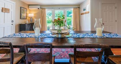 Historic Home with Colonial Charm in Manchester