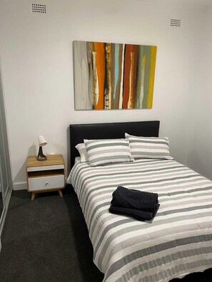 3 bedrooms, WiFi, bed sheets