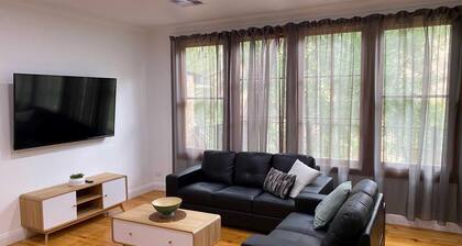 Cottage - 3 Bedrooms & 2-bathroom Cottage