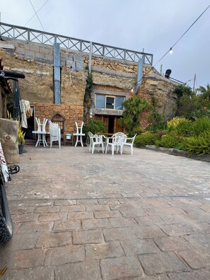 House, 2 Bedrooms, Accessible, Smoking | Outdoor dining