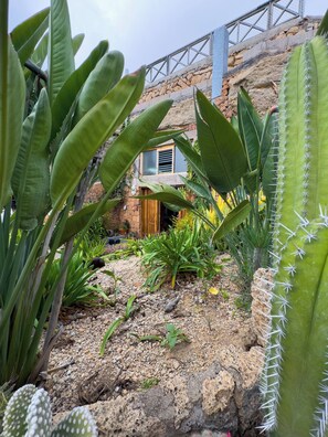 House, 2 Bedrooms, Accessible, Smoking | Exterior detail