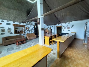 House, 2 Bedrooms, Accessible, Smoking | Living room