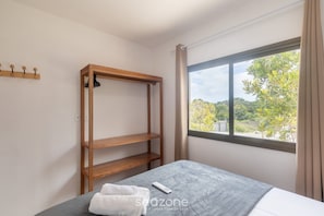 4 bedrooms