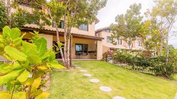 Basic Villa | Exterior