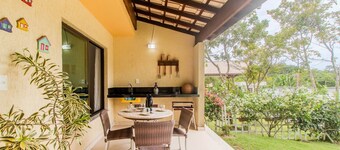 Houses With Pool 500m From the Beach in Arraial D'ajuda - ATP