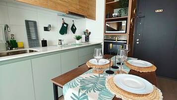 Apartemen Basic | Tempat makan