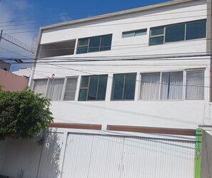 Suite | Exterior