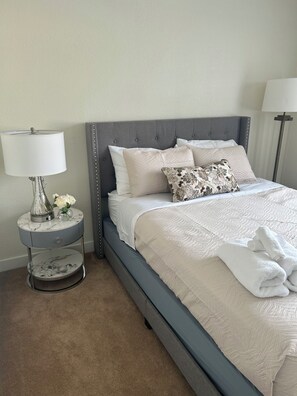 4 室のベッドルーム、アイロン / アイロン台、WiFi、ベッドシーツ