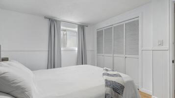 3 bedrooms, WiFi, bed sheets