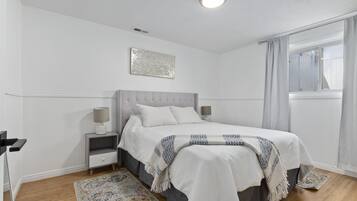 WiFi, bed sheets