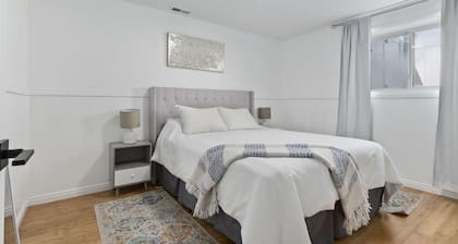 Bright & Spacious 3-bedroom Apartment in Orem with WiFi, AC, In-Unit Laundry
