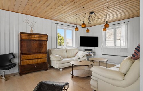 Cozy home in Bogense with sauna