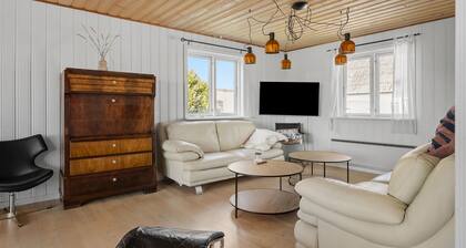 Cozy home in Bogense with sauna