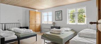 Cozy home in Bogense with sauna
