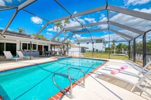 Beheizter Pool