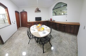 Dining - Saint Charles Hostel (Jardim Lutfalla São Carlos)
