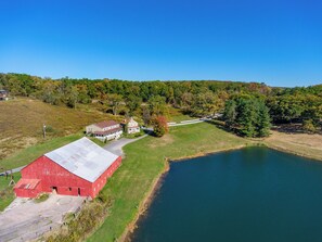 Exterior - RM 7: Lake access, Pond view, Gas fireplace, Par-3 (Swanton)