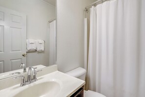 Shower, hair dryer, towels - Prvt Rm 9: Prvt bath, gas fireplace, cable TV (Swanton)