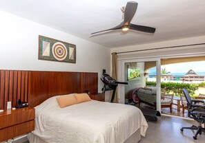 2 chambres, coffre-fort, bureau, fer et planche à repasser