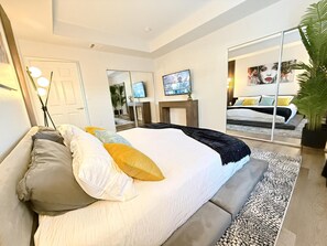 مكتب ومكواة/لوح كي وواي فاي مجانًا وملاءات أسرّة