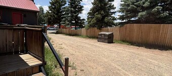 Room 5: Mountain Retreat 15 Minutes to Red River/Angel Fire