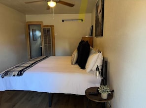 WiFi, bed sheets