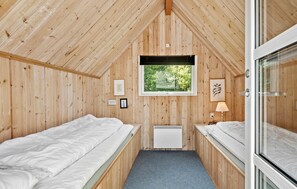 4 bedrooms, free WiFi