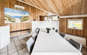 Dining - Amazing home in Oksbøl with sauna (Oksbøl)