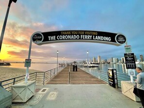 Miscellaneous - Waterfront w/Pool - Cozy studio /FREE PKG (Coronado)