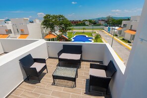 Family House, Pool View | Terrace/patio