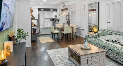 Heights⁕Fire Pit⁕King Bed⁕Fenced Yard⁕Workspace