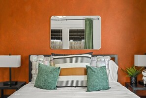 3 bedrooms, desk, iron/ironing board, travel cot