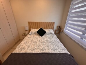 1 makuuhuone, silitysrauta/-lauta, ilmainen Wi-Fi, vuodevaatteet