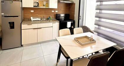 LA JOYA VERDE 1 bedroom house with WiFi and AC - 5 mins from the airport